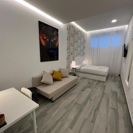 Habitacion Paris Style Мадрид Экстерьер фото